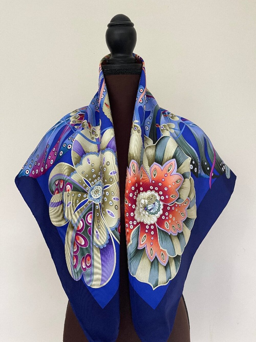 NWT Salvatore Ferragamo Garden Flowers Blue Silk Scarf